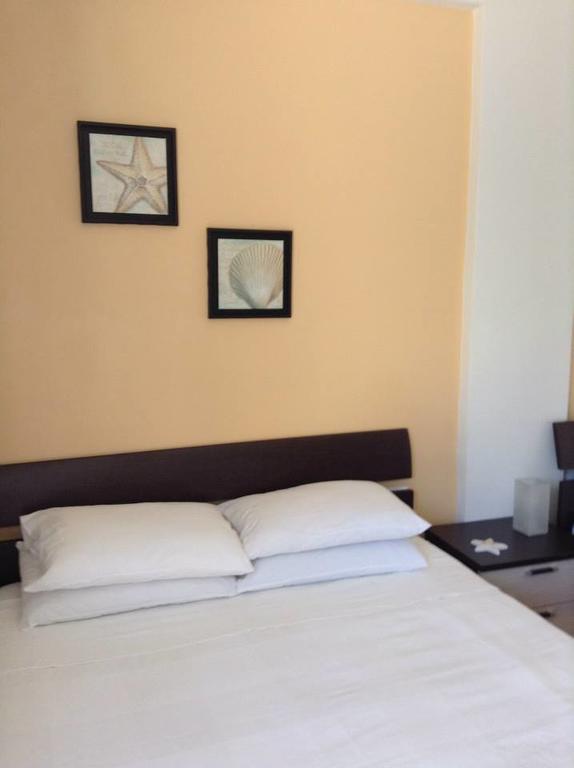 Guest House Plazhi Dhermi Ruang foto